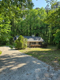 Building Photo - 5445 Mercedes Dr