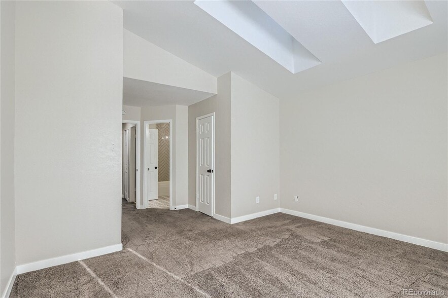 Building Photo - 9423 W Ontario Dr