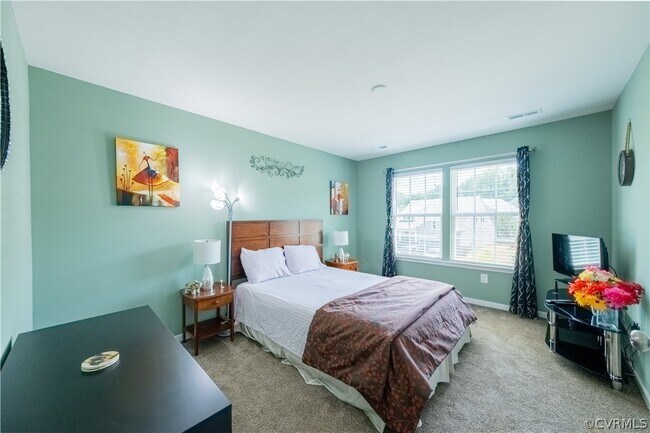 Building Photo - 9535 Thornecrest Dr