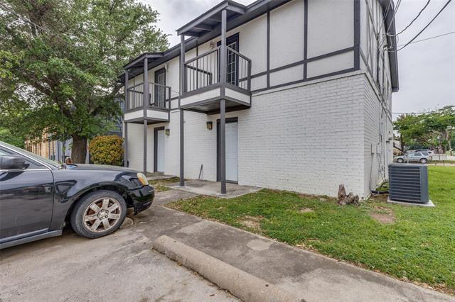 Building Photo - 215 Roberts Cir