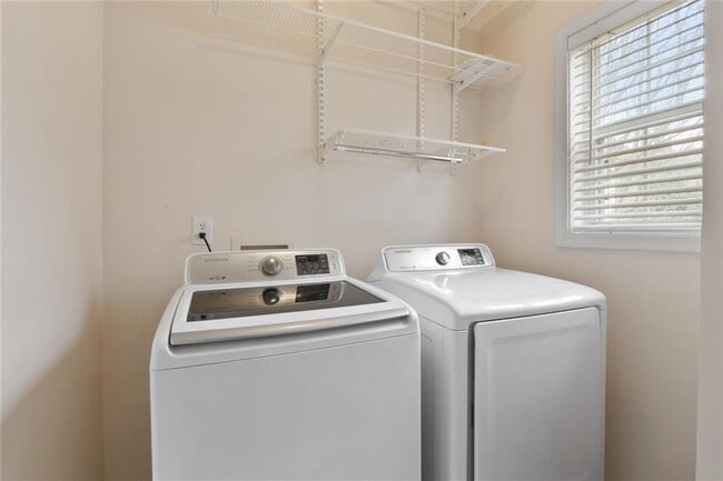 Building Photo - 2109 Berryhill Cir SE