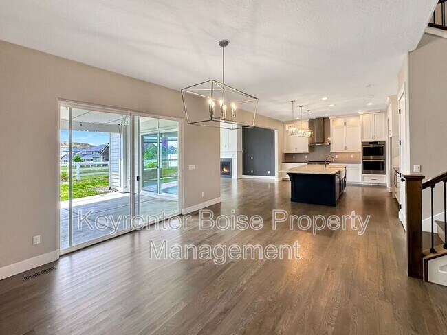 Building Photo - 8081 W Brooks Dr