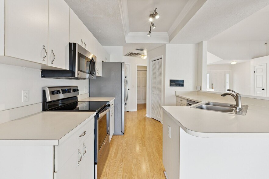 Building Photo - 2313 Foggy Ridge Pkwy