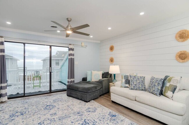 Building Photo - 600 Carolina Beach Ave S