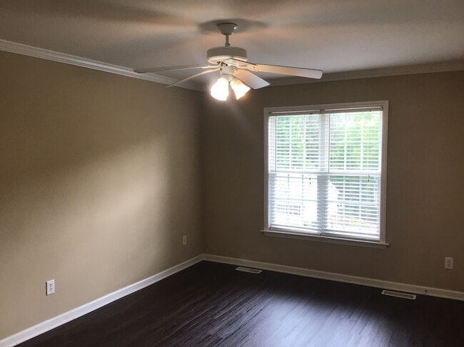 Building Photo - 423 Harvest Pine Road