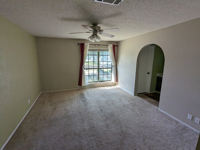 Building Photo - 4514 Cactus Trail