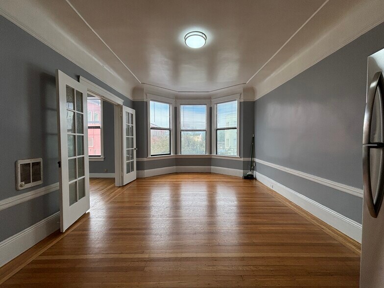Living Room - 2120 Clement St