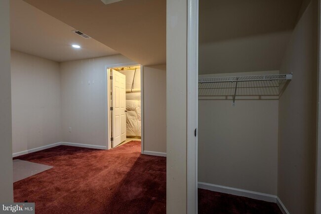 Building Photo - 3365 Alydar Rd