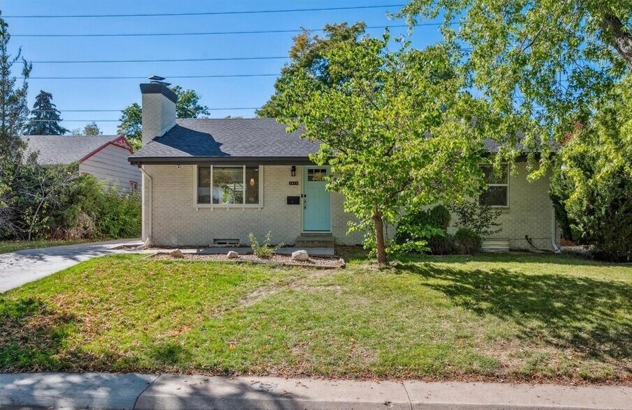 Primary Photo - 1859 S Kearney St