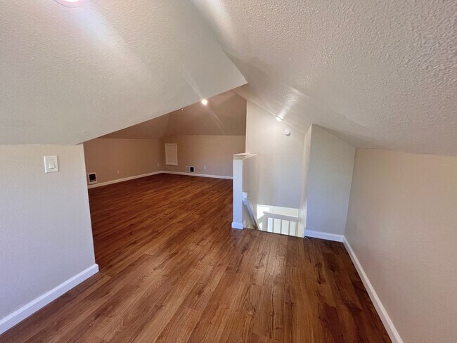 Building Photo - 1515 Stony Point Rd