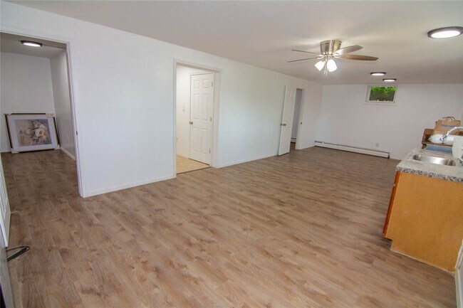 Building Photo - 409 Milan Ave