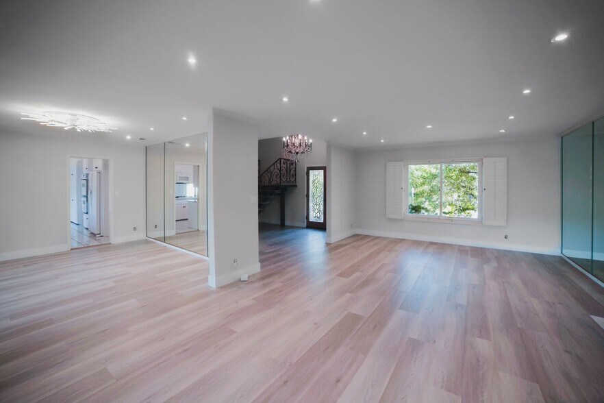 Building Photo - 3551 Westfall Dr