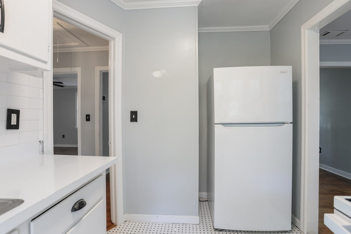 Building Photo - 1923 New Mexico St