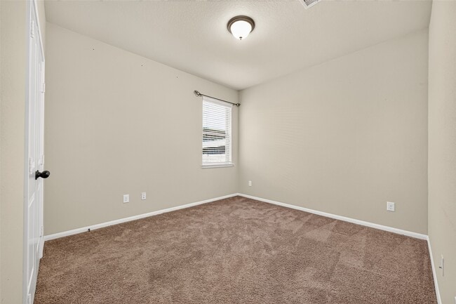 Building Photo - 7471 Durango Creek Dr