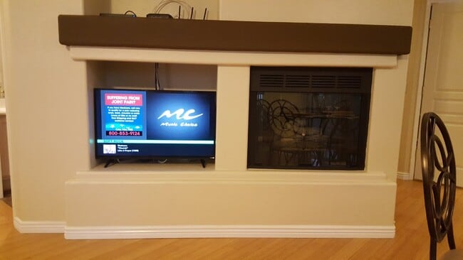 Building Photo - Luxurious 2-Bed/2-Bath Condo in Quiet Gated Community - Coming Soon!