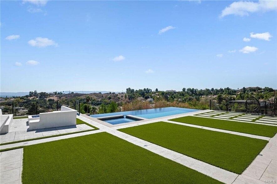 Building Photo - 17764 Sidwell St