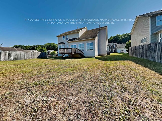Building Photo - 3054 Canterbury Park Dr