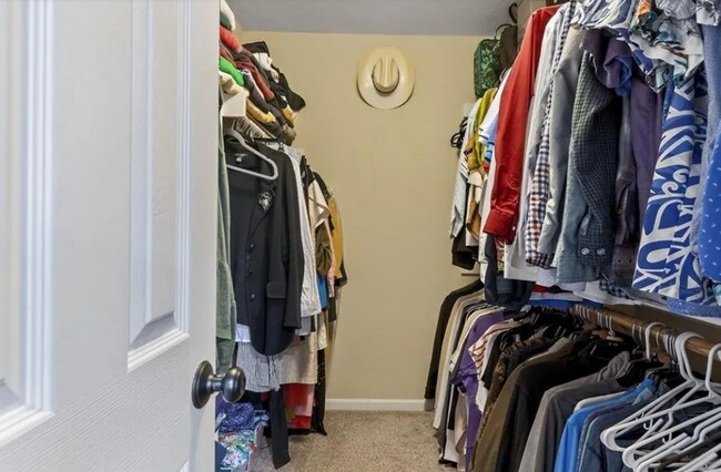 Building Photo - 4410 N 122nd St