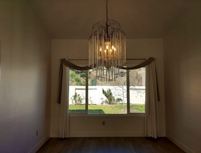 Building Photo - Rancho Penasquitos - 4bed/3bath Single-Two Story Family Home with 2 Car Garage (PRE-LEASING FOR A...