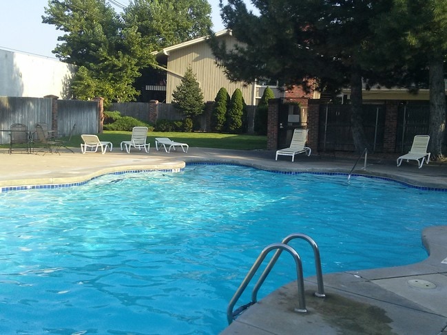 Building Photo - 6495 Happy Canyon Rd