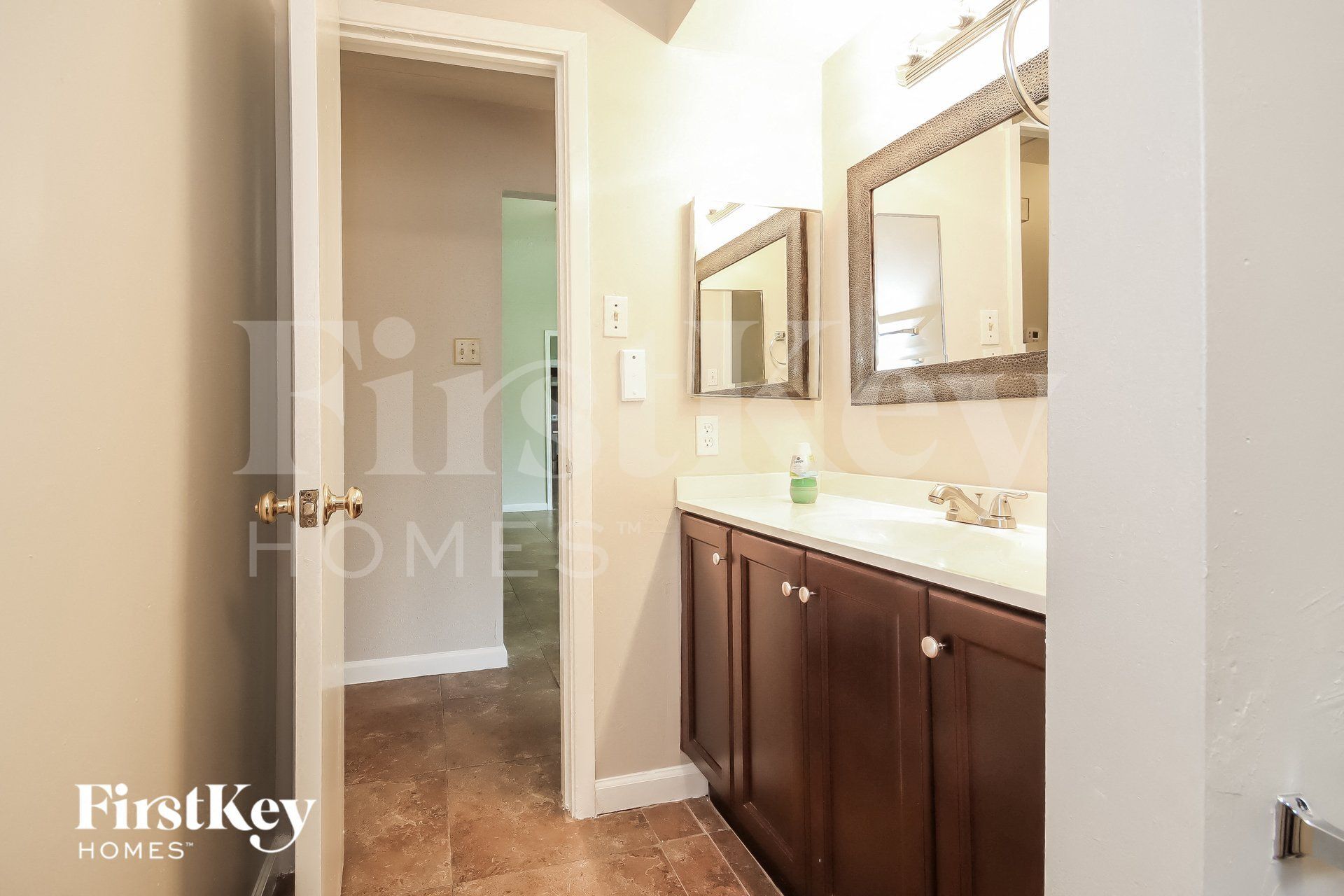 Building Photo - 10411 Cedar Towne Ln