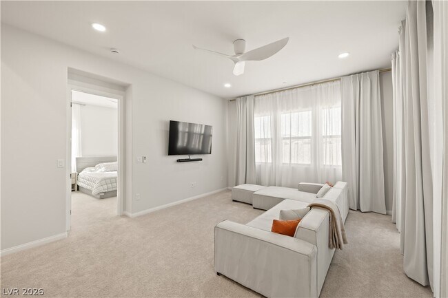 Building Photo - 684 Ambridge Dr