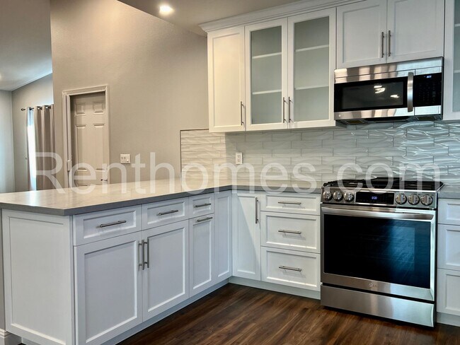 Building Photo - 227 Ocotillo Pl