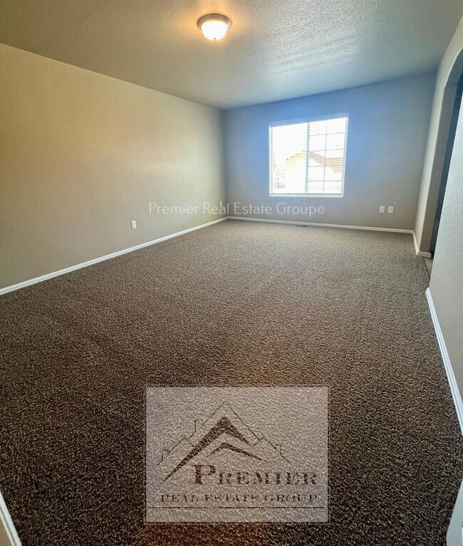 Building Photo - 7614 Spruce Pne Grv