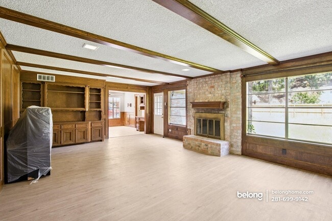 Building Photo - 5914 Havenwoods Dr