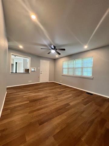 Building Photo - 327 S 4th St