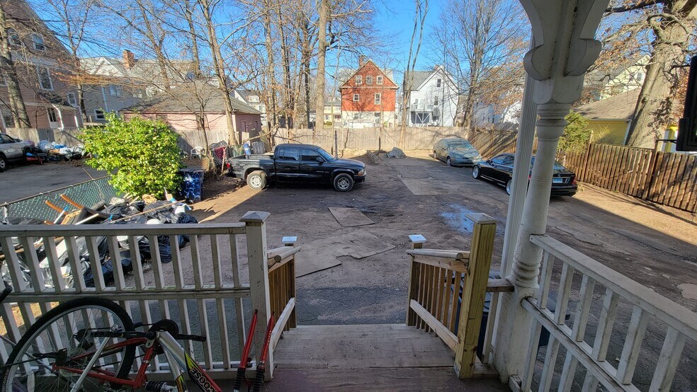 Building Photo - 331 Edgewood Ave