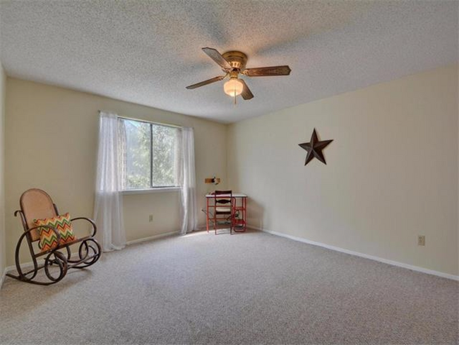 Building Photo - 7601 Hawkeye Dr