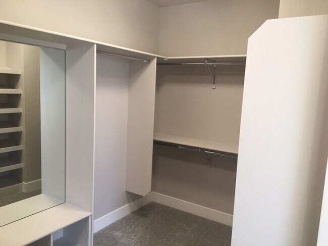 Building Photo - Coming Soon! Newer Custom built home with ...