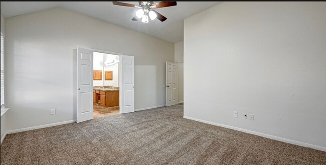 Building Photo - 9803 Knights Dr