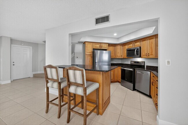 Building Photo - 246 Seabreeze Cir