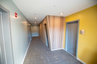 Building Photo - 303 Edmonds St