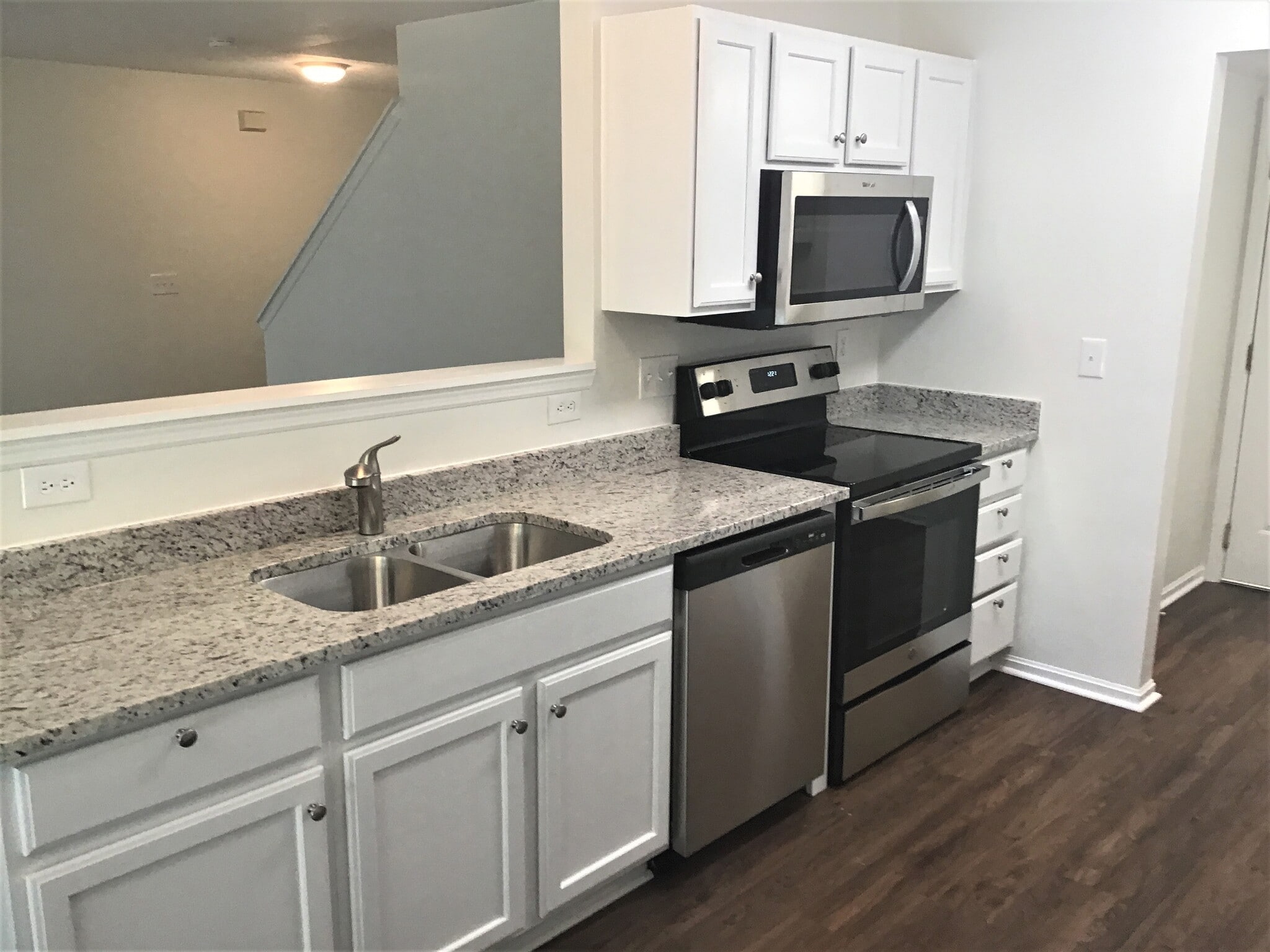 Building Photo - 3096 Stony Hollow Ct