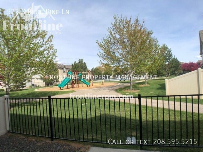Building Photo - 572 S Blue Pine Ln