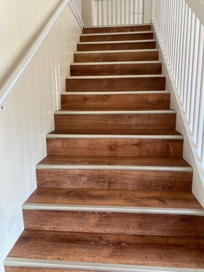 Building Photo - 1 bedroom 1 bath condo