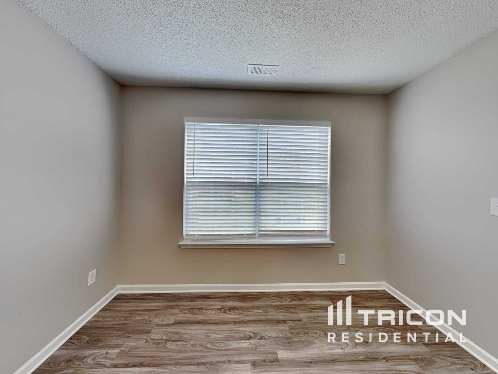 Building Photo - 937 Anchor Way NE