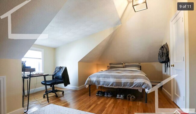 Building Photo - No Brokers Fee, Pets Friendly, In-Unit Washer and Dryer, Easy Street Parking