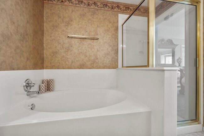 Building Photo - 6830 Jasmine Pl