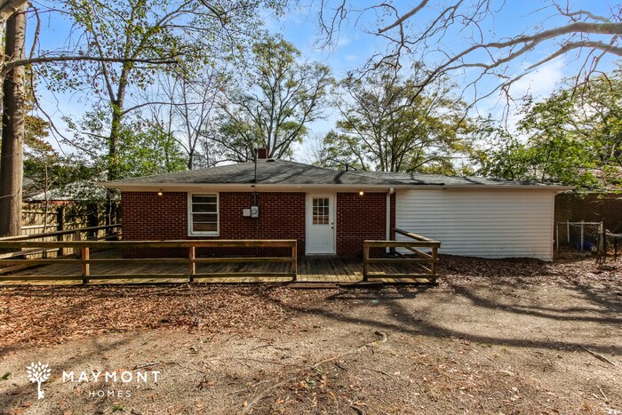 Building Photo - 911 Airport Blvd