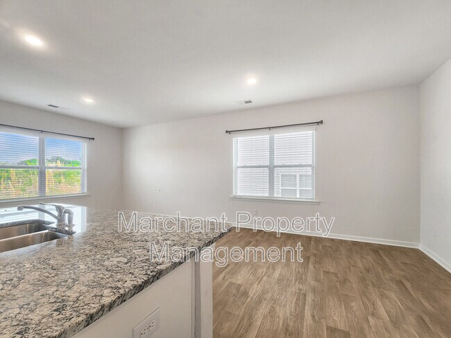 Building Photo - 1322 Wunder Way
