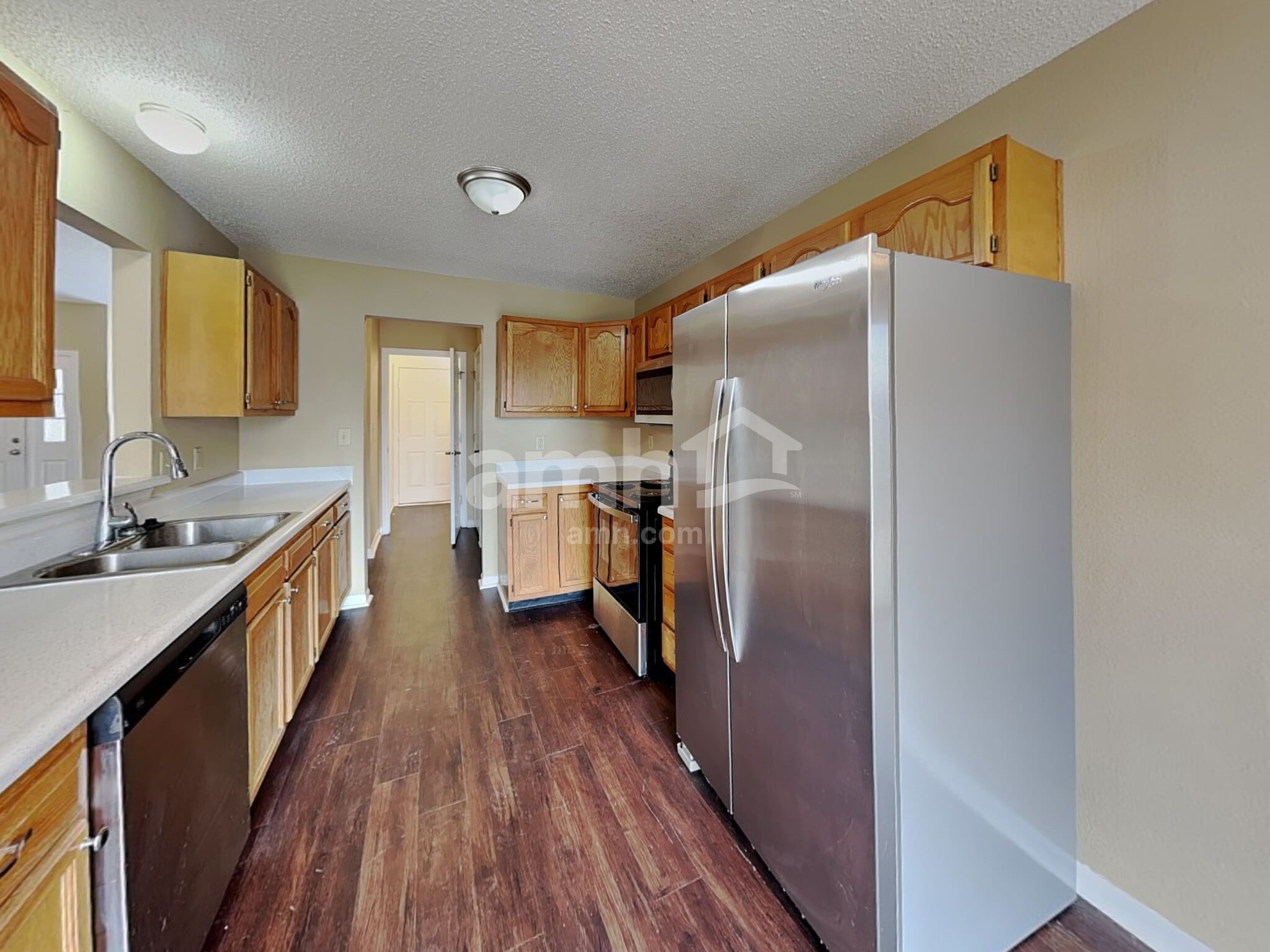 Building Photo - 151 E Pine Ridge Dr