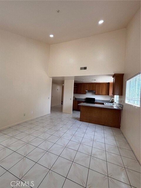 Building Photo - 9744 Lime Ave