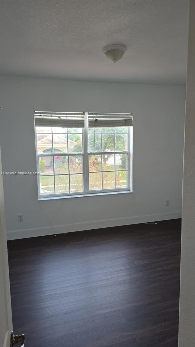 Building Photo - 2802 Quiet Water Trail