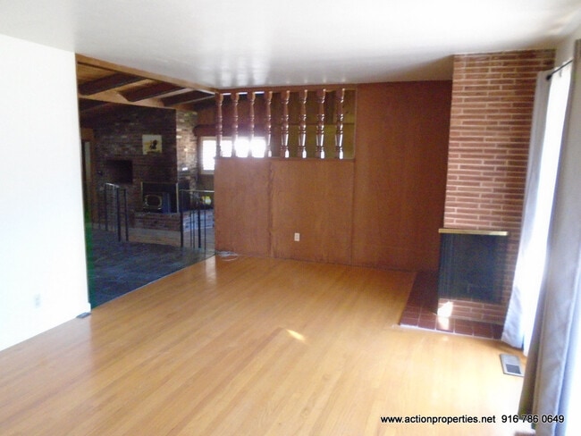 Building Photo - Move In Special: Central Roseville, Pool, Gardner Single Story Large Yard,  3 bedrooms, 2 baths, ...