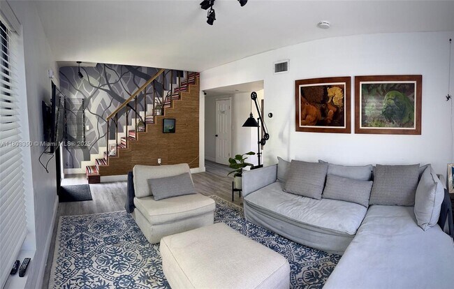 Building Photo - 742 NW 50th St