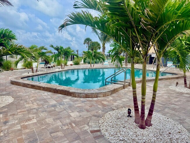 Building Photo - New throughout and on the Beach!  Sea Villas +55 Community